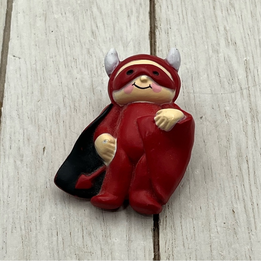 Red Devil Halloween Costume Pin Brooch By S Lehman Fun World